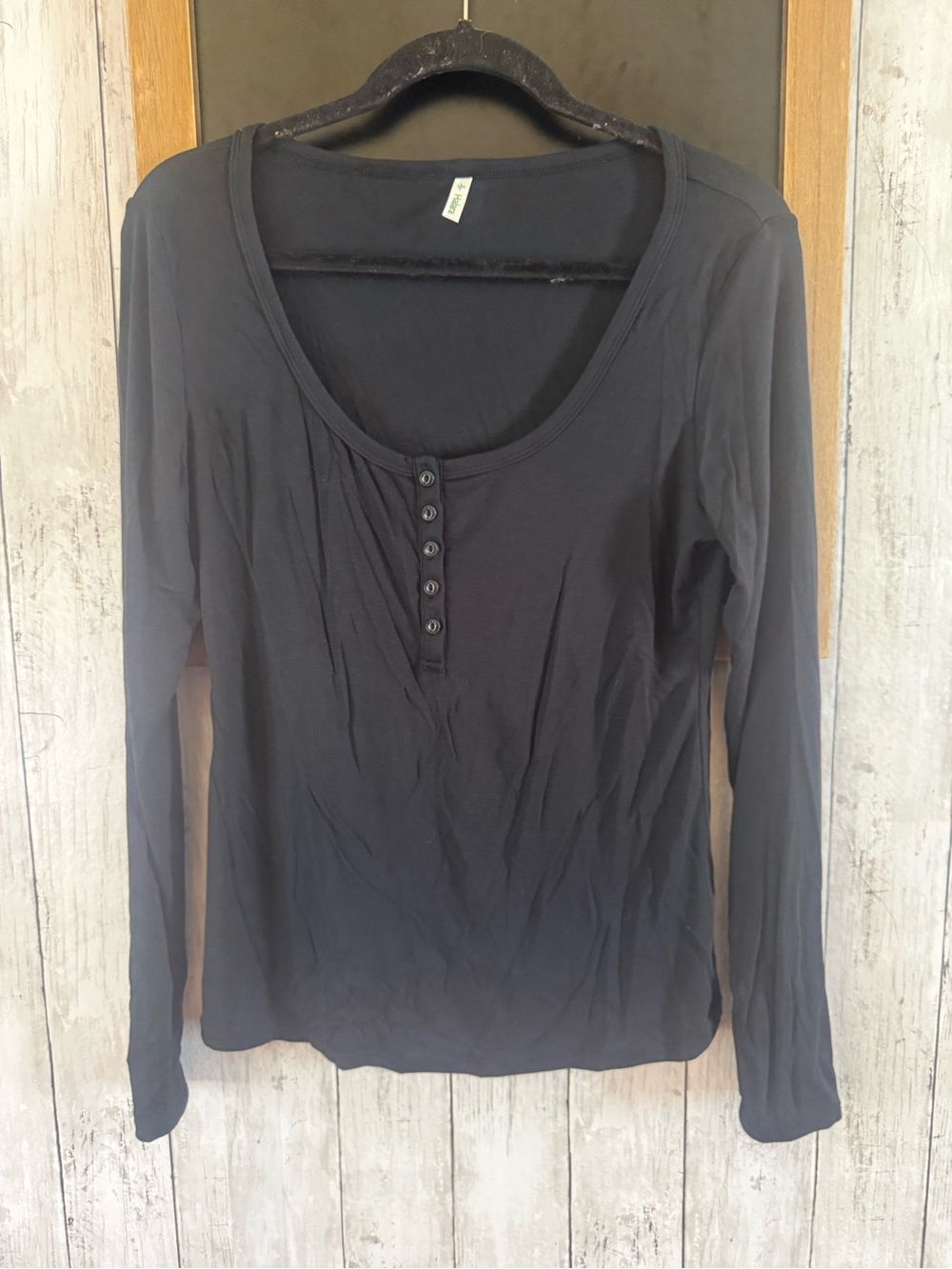 Halara Black Long Sleeve Scoop Neck Henley Top Medium